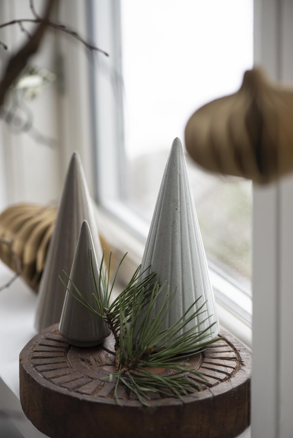 Ceramic Christmas Tree | Small | Grey