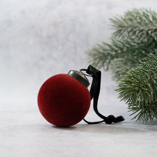 Velvet Bauble | Wine | Medium