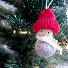 Load image into Gallery viewer, Nordic child bauble - Gift Duo
